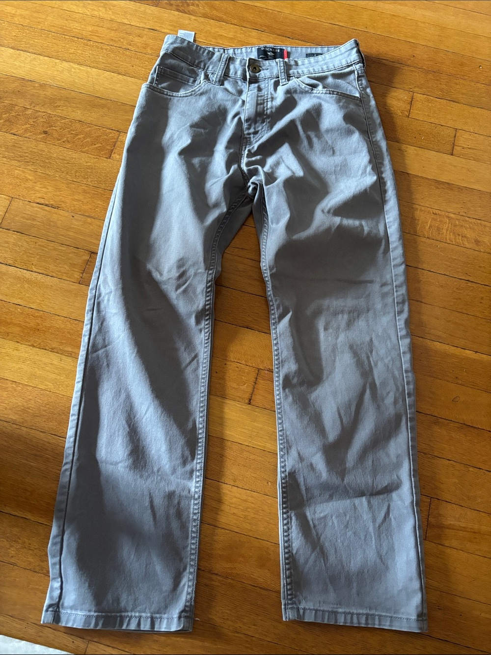 Dockers Men's Relaxed Jeans in Light Gray
